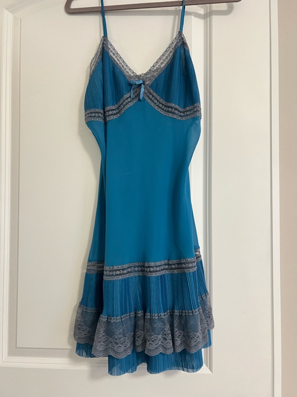 Vintage style Lace-Trim Chemise Slip
